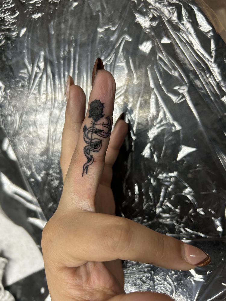 Poison Ivy Tattoo and Piercing  2