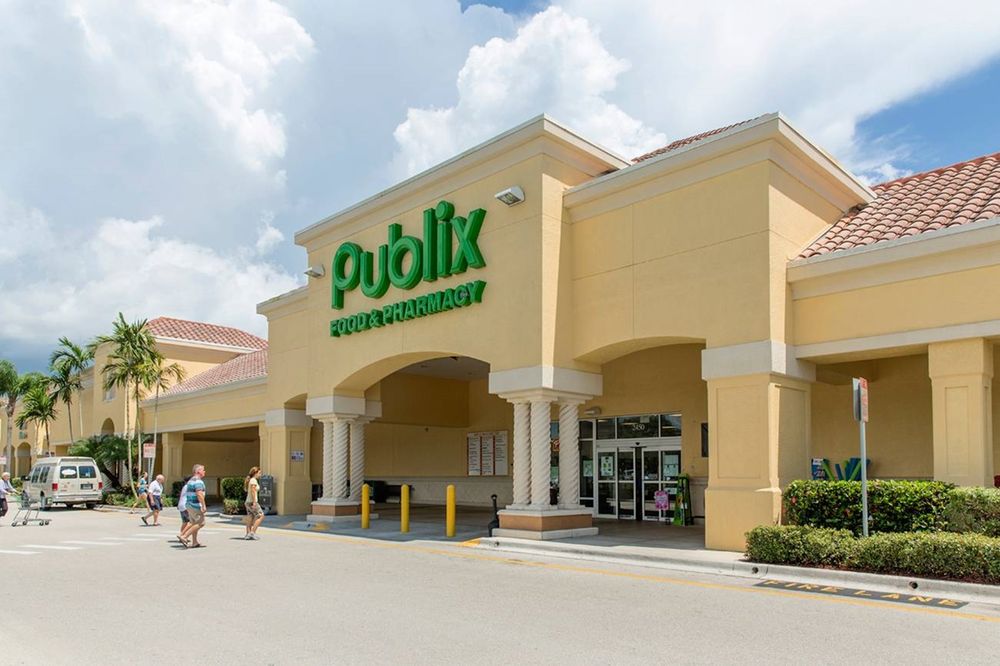 Naples Walk Shopping Centers 24302500 Vanderbilt Beach Rd, Naples