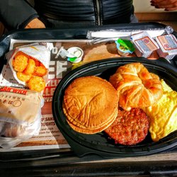 Burger King Burgers 1952 West St Annapolis Md Restaurant Photo Of Burger King Annapolis Md United States Ultimate Breakfast And Sausage