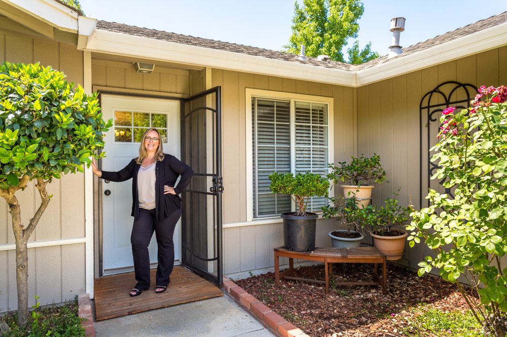 Jenn Sloan - Realtor - Venture Properties