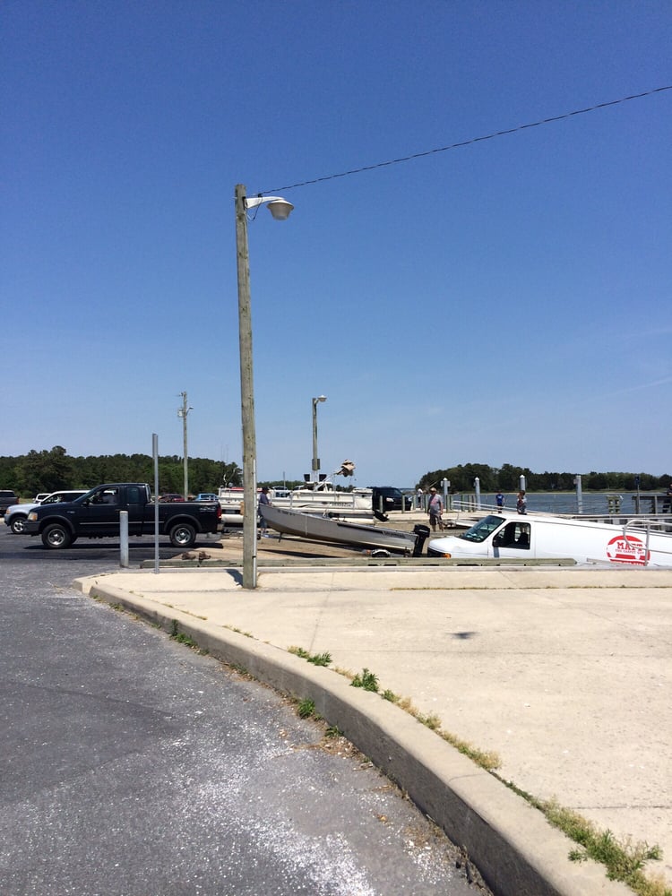 Massey’s Landing Boat Ramp and Fishing Pier Fishing Long Neck Rd