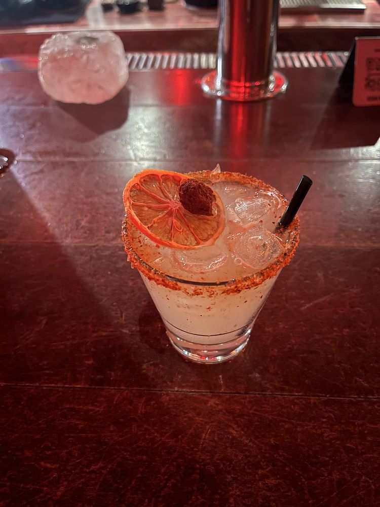 Eastside Luv Wine Bar Y Queso