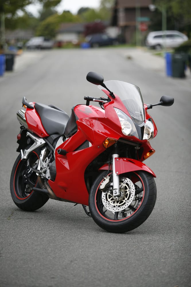 Honda VFR800A - Yelp