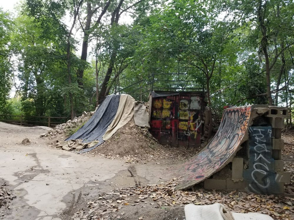 The Garden Chicago Dirt Jumps 13 Photos Mountain Biking 3400 N