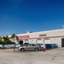 West Kendall Toyota Service Center - 11 Photos & 25 Reviews - Auto ...