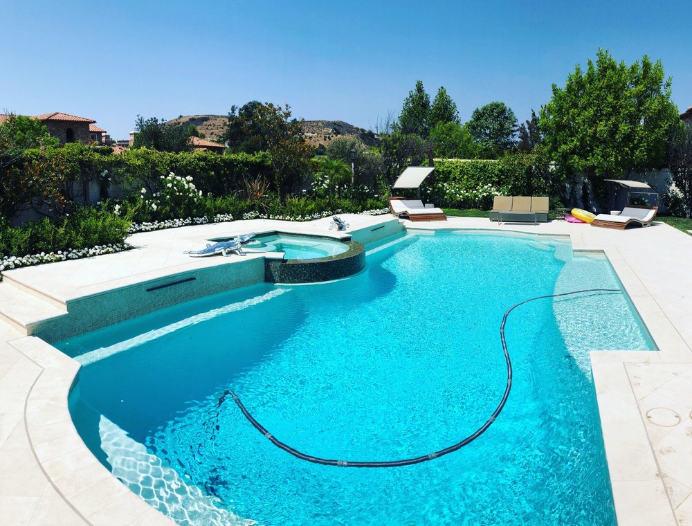 Signature Pool & Spa