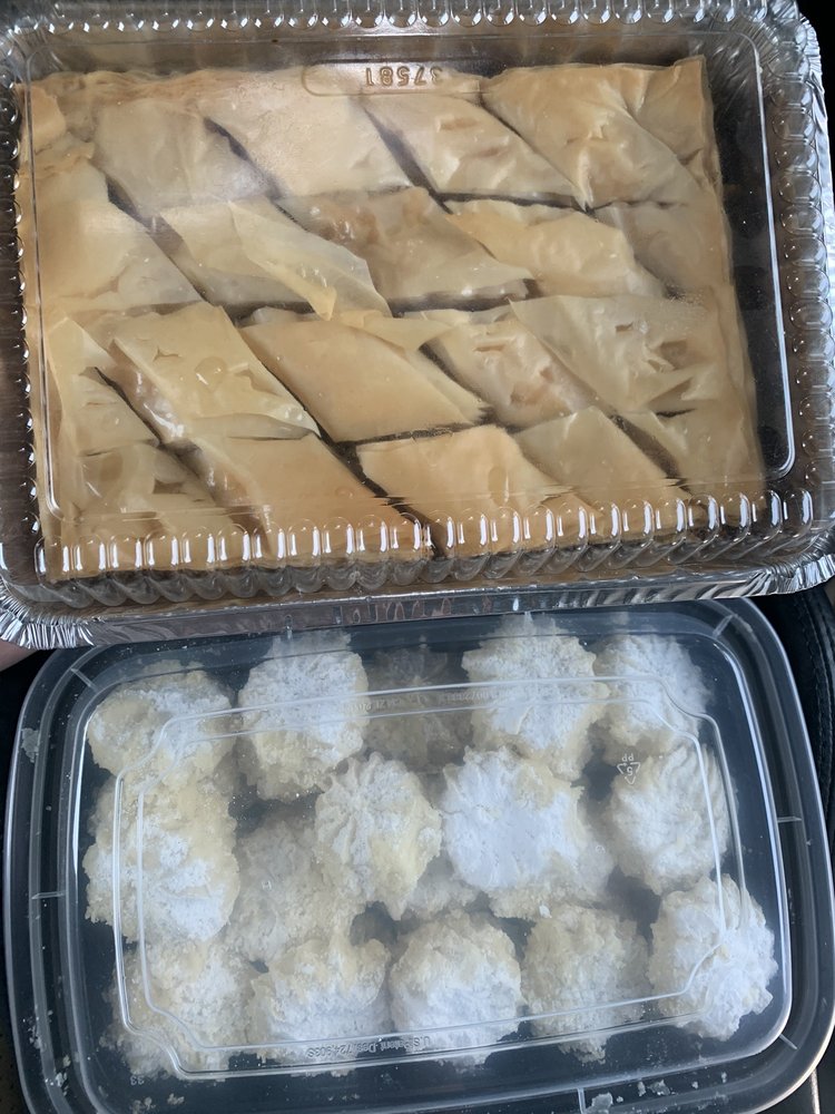 Nina's Bakery Nina's Bakery