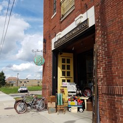 The Detroit Mercantile Co 35 Photos 37 Reviews Antiques 3434 Photo Of The Detroit Mercantile Co Mi United States Exterior
