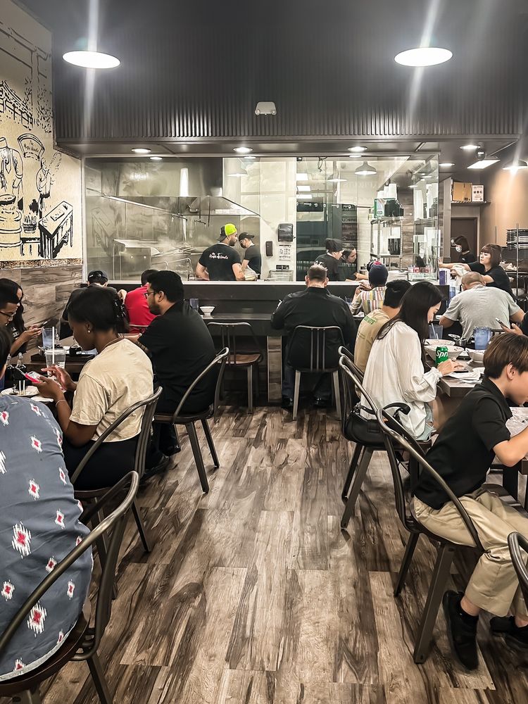 The Magic Noodle, Las Vegas Roadtrippers