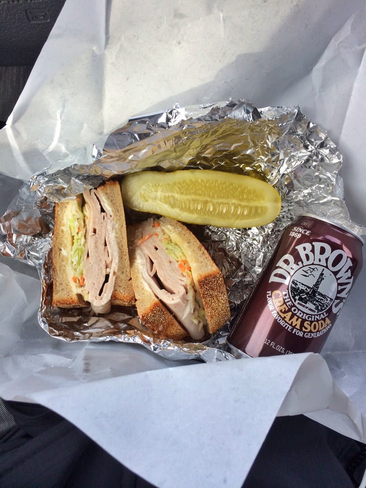 Maize N Blue Deli 45 Photos & 106 Reviews Delis 1329 S University