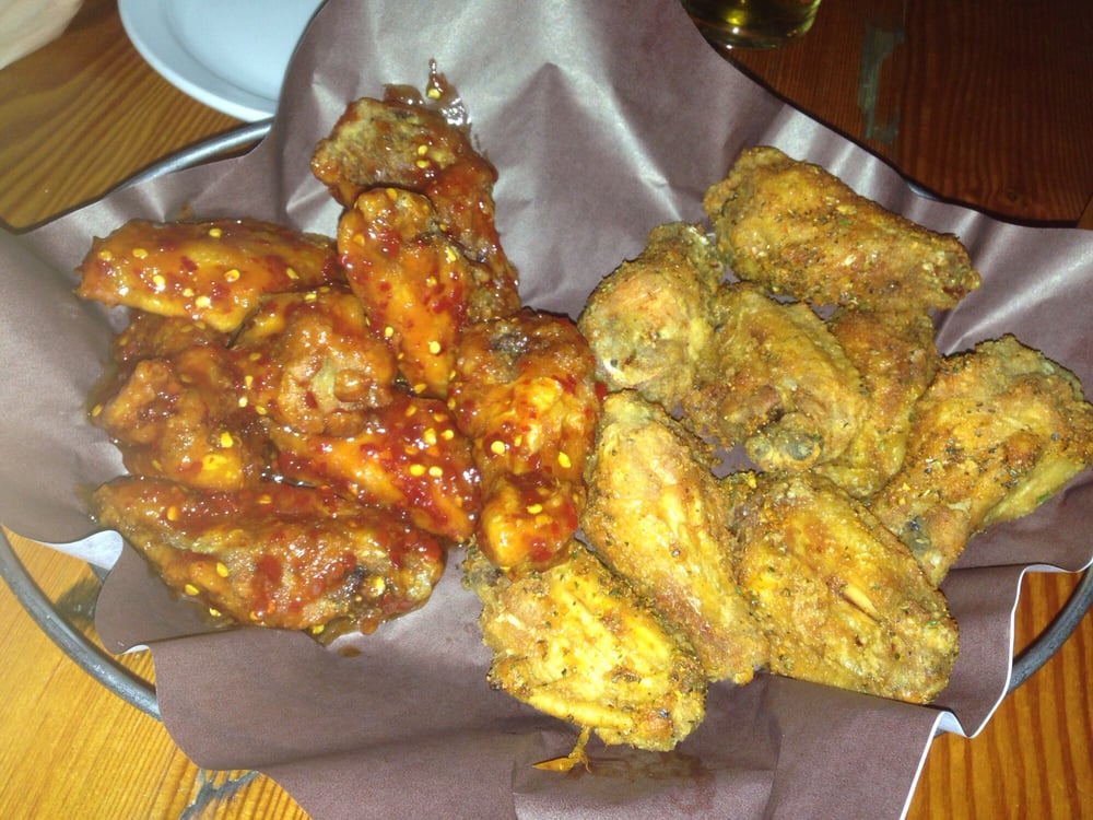 Puck’N Wings 30 Photos & 34 Reviews Chicken Wings 5625 Yonge Street, Willowdale, Toronto