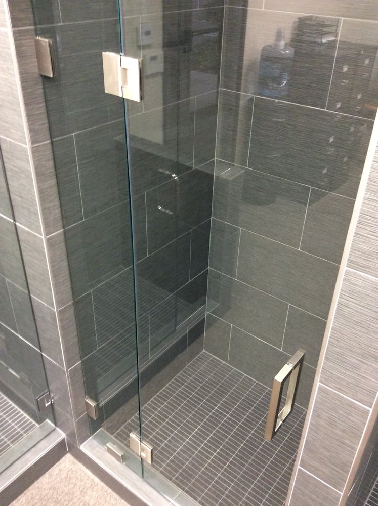 Door Hinging Off Glass Panel No Metal Header Across The Top Photo Of Orange County Direct Shower Door Ca United States