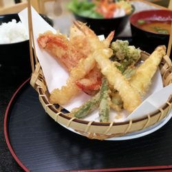 Best Restaurants Near 1026 Johnson St Victoria Bc V8v 3n7 Yelp Sakura Sushi Bar Anese Cafe
