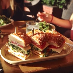 The Honor Bar - Beverly Hills, CA, United States