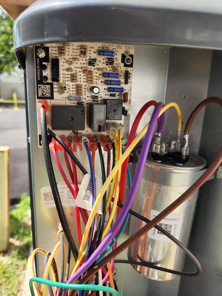 image of business JJJ Techs