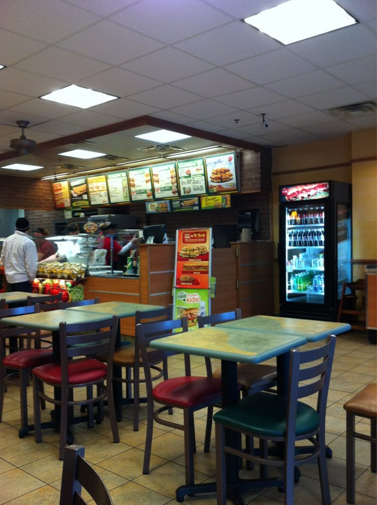Subway Sandwiches 125 N 4th St, Danville, KY Restaurant Reviews
