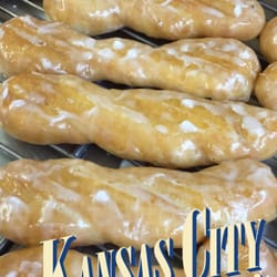 Johnny S Donuts 13 Reviews 4424 Prospect Ave Kansas Photo Of Johnny S Donuts Kansas City Mo United States