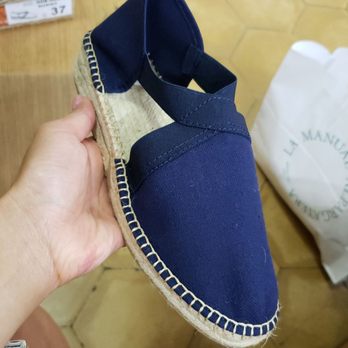 La Manual Alpargatera - 99 Photos & 36 Reviews - Shoe Stores - Carrer d