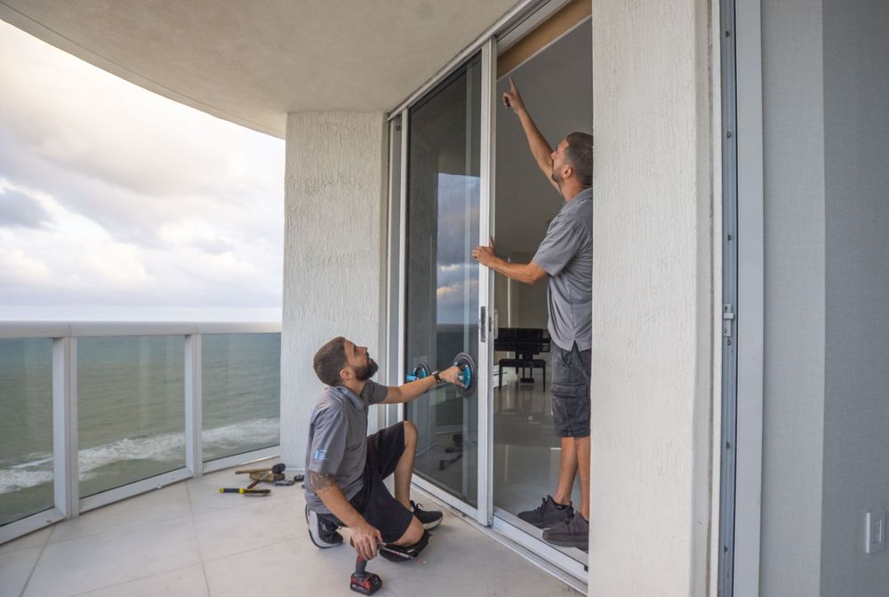 Sliding Door Dynamics