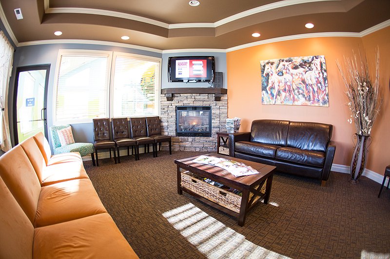 image of business Chardonnay Dental