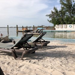 Seafarer Resort Beach 44 Photos 37 Reviews Hotels 97684 Photo Of Seafarer Resort Beach Key Largo Fl United States