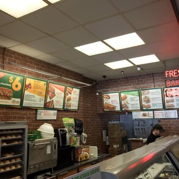 Subway Fast Food 4436 Western Ave Knoxville Tn Restaurant Photo Of Subway Knoxville Tn United States Normal A Little