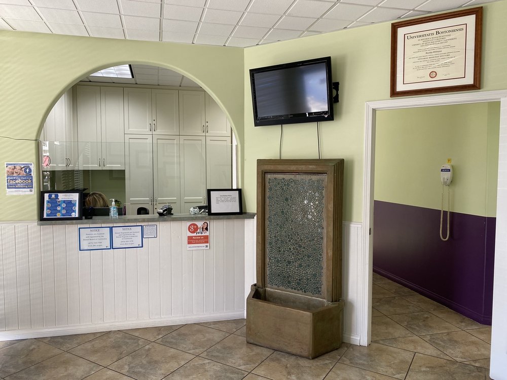 image of business Smiles Avenue