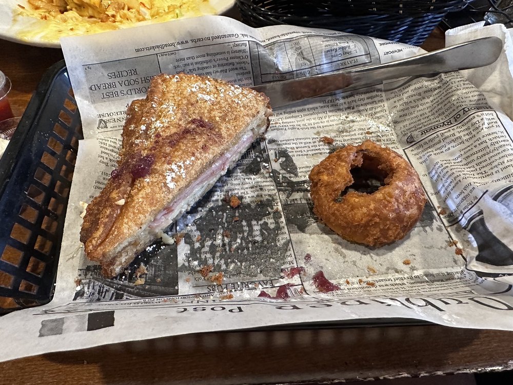 The Claddagh Restaurant & Pub