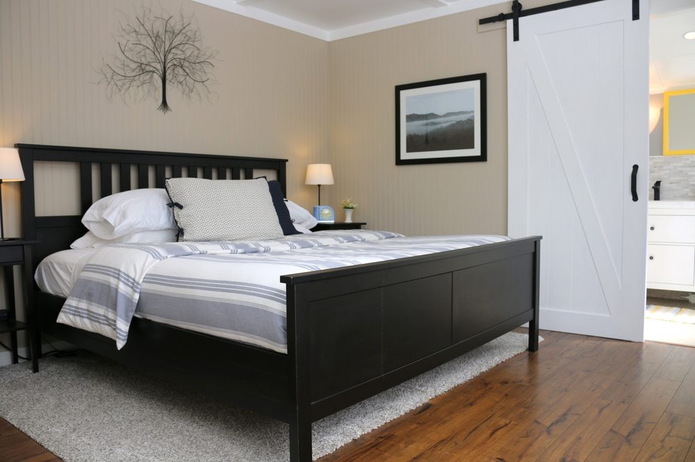 Master Bedroom With Ensuite Bathroom Yelp