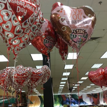 Farm Fresh Closed 68 Photos 19 Reviews Grocery 1069 Photo Of Farm Fresh Virginia Beach Va United States Balloons