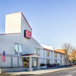 Econo Lodge 32 Photos Hotels 2133 W Hanford Rd Burlington Nc Photo Of Econo Lodge Burlington Nc United States