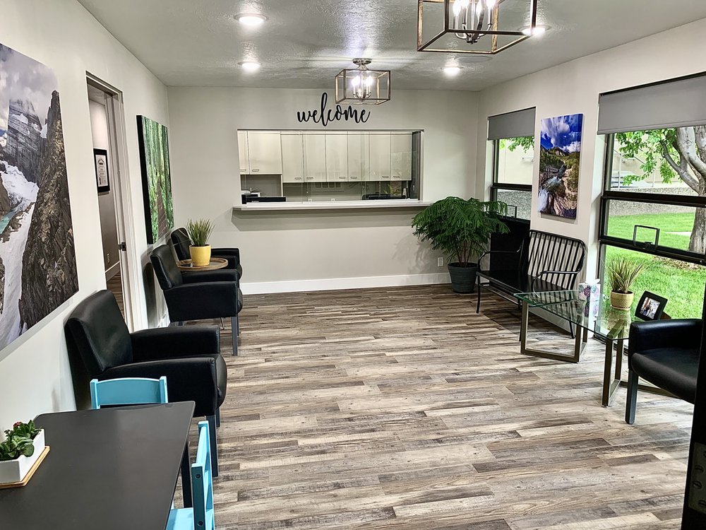 image of business Brad R. Hobson, DDS