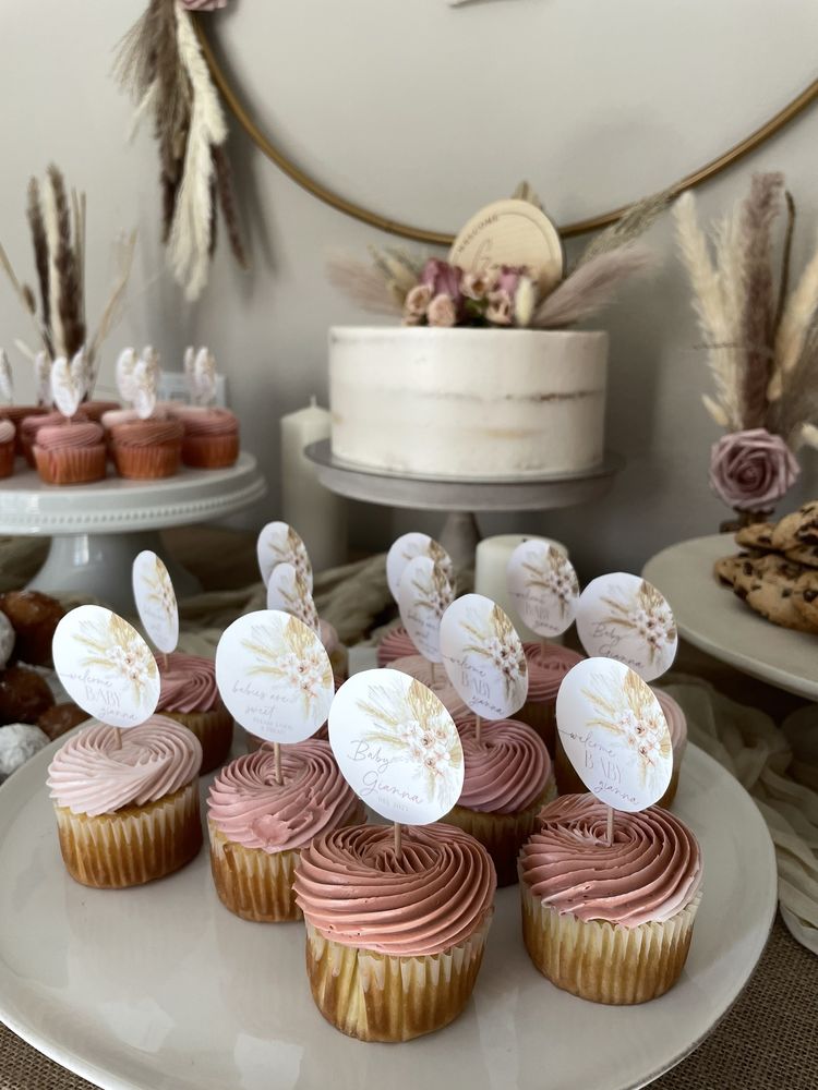 Crosthwaite Custom Cakes