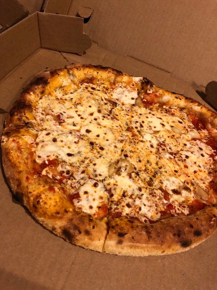 Mangia Macrina's Wood Fired Pizza
