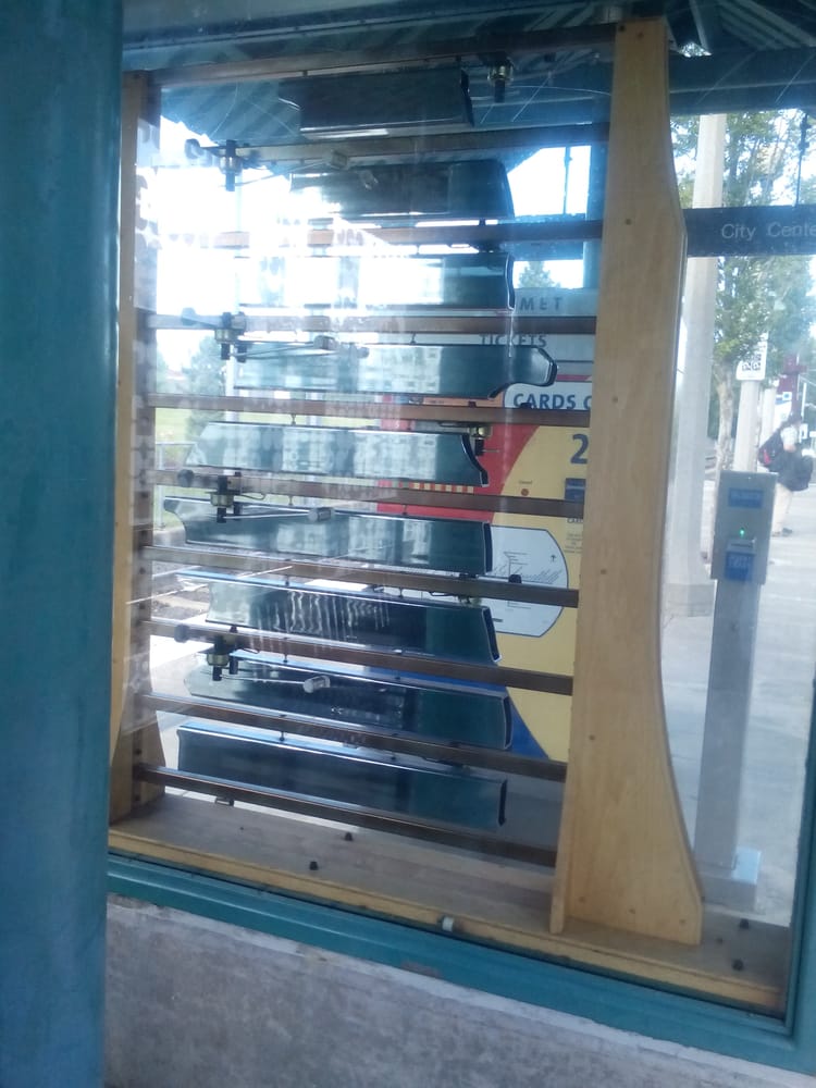 Hawthorn Farm MAX Station