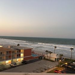 Ocean Breeze Club Hotel 44 Photos 19 Reviews Hotels 640 N Photo Of Ocean Breeze Club Hotel Daytona Beach Fl United States