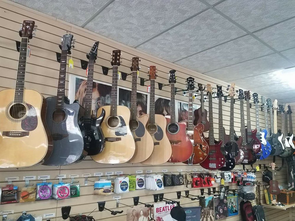 Hometown Music and Pawn Pawn Shops 720 E Saint Blvd, St