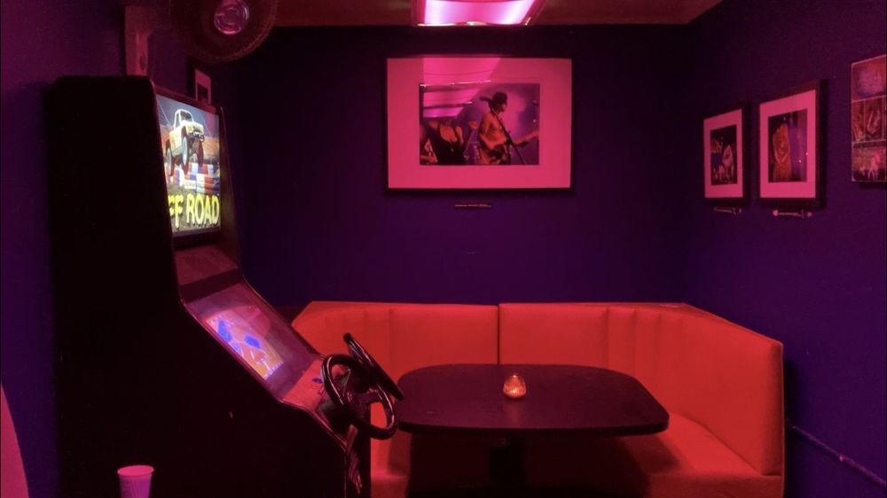 Lo-Fi Performance Gallery