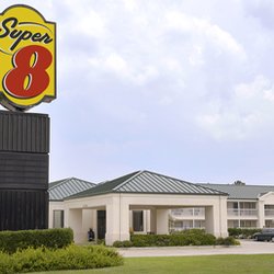 Super 8 By Wyndham Jasper Tx Hotels 2100 N Wheeler Photo Of Super 8 By Wyndham Jasper Tx United States