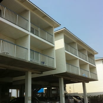 Ocean Isle Inn 59 Photos 36 Reviews Hotels 37 W First St Photo Of Ocean Isle Inn Beach Nc United States Balconies
