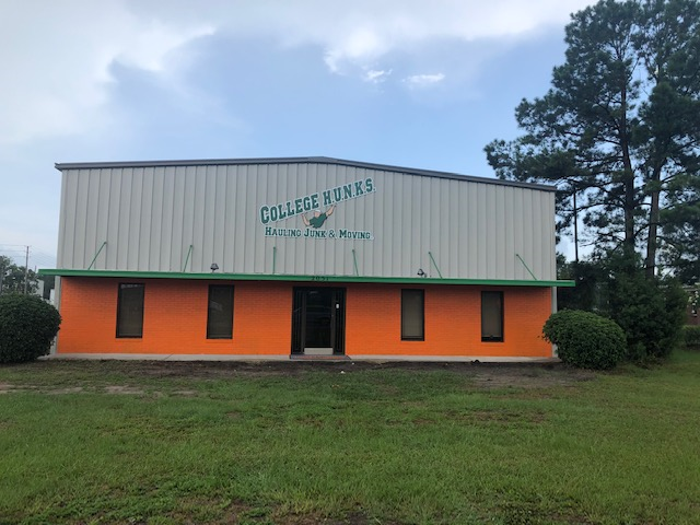College Hunks Hauling Junk & Moving - Wilmington