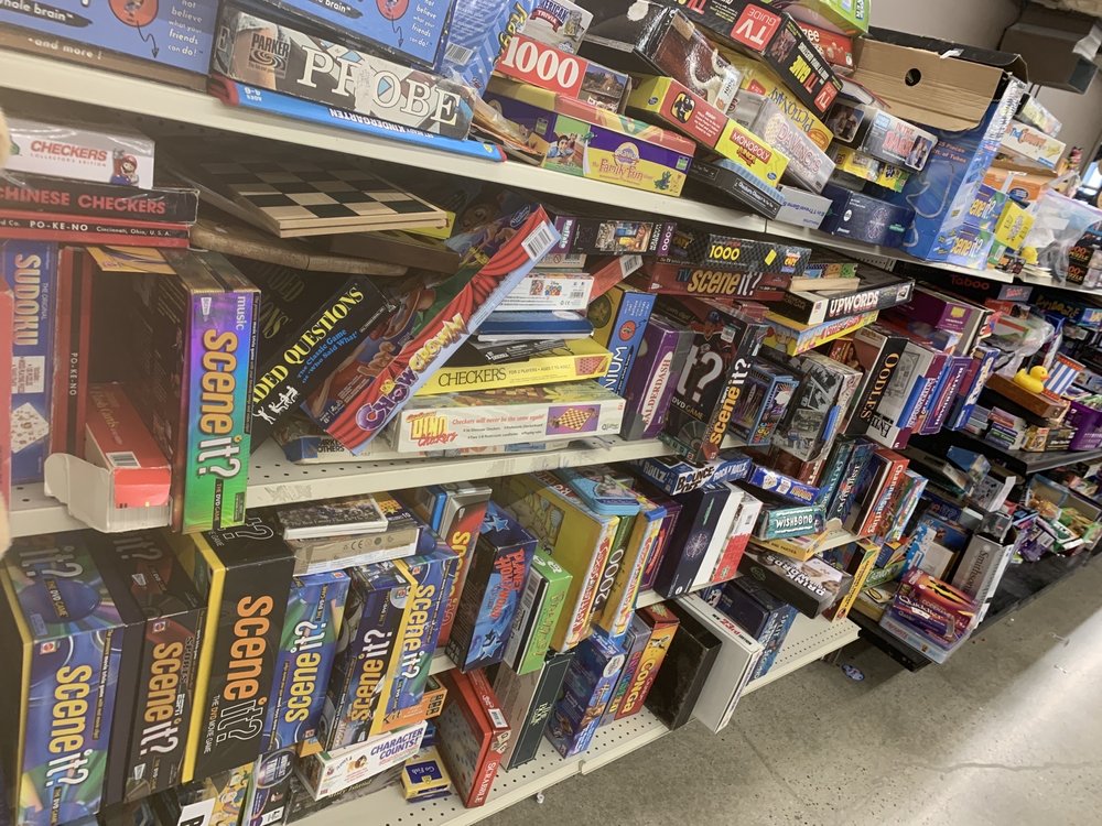 Veterans Warehouse Thrift Store