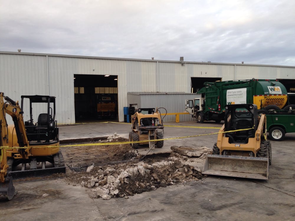 image of business Full Moon Builders