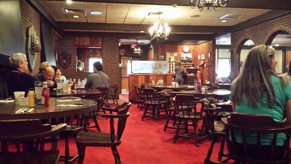 Alfie’s Inn 33 Photos & 176 Reviews American (Traditional) 425