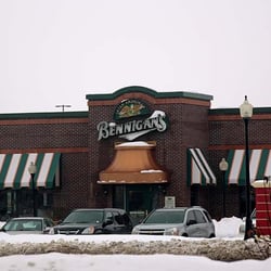 Bennigan S Closed American Traditional 3950 E Grand River Photo Of Bennigan S Howell Mi United States On The Sw Corner