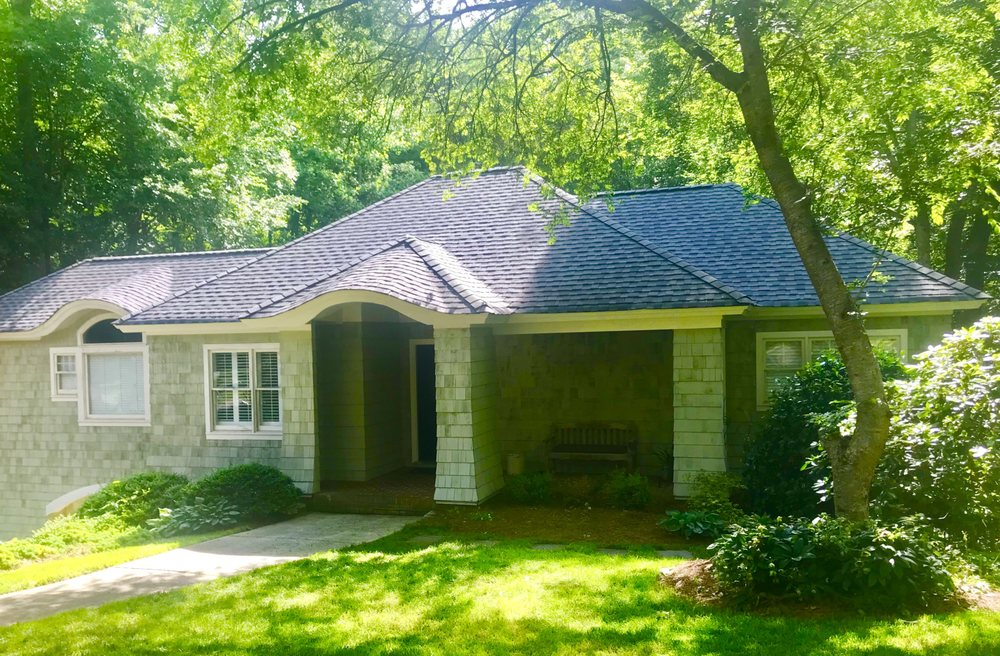 Pinnacle Roofing & Exteriors