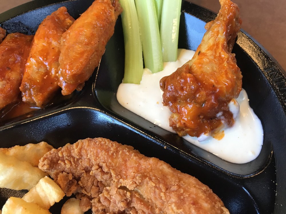 Zaxby's Chicken Fingers & Buffalo Wings