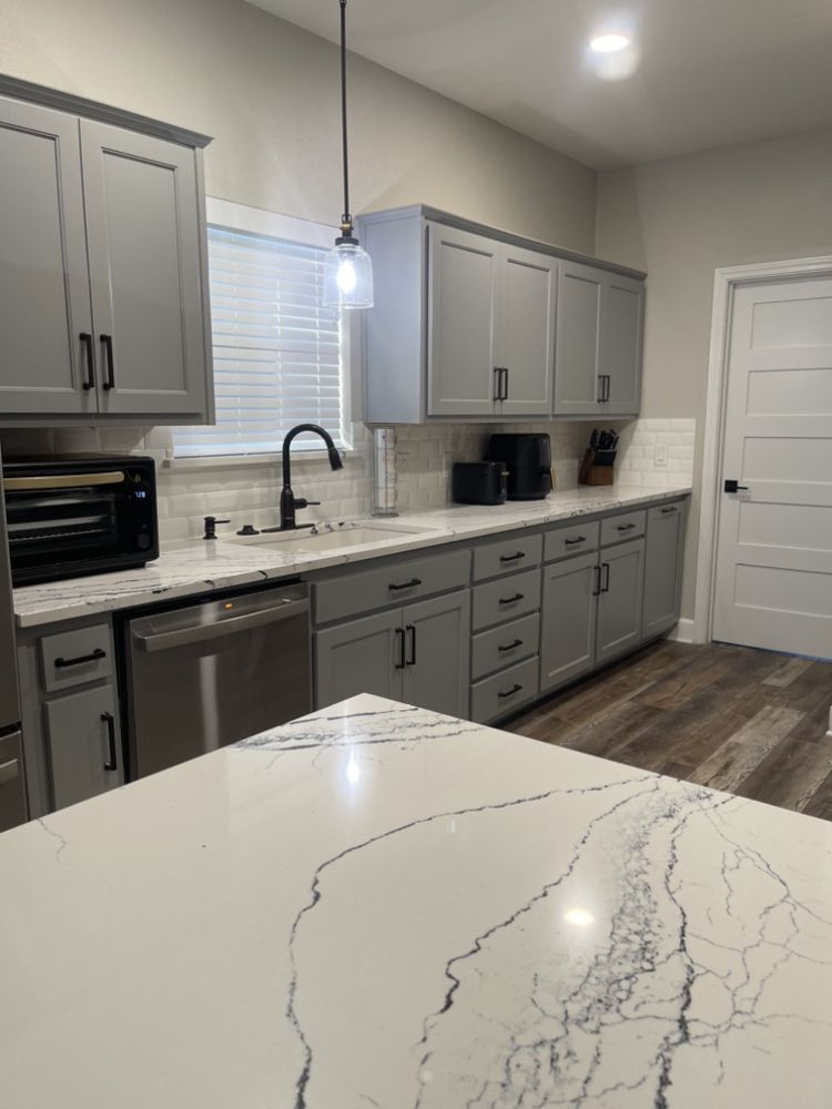 image of business A Straight Line Custom Remodeling