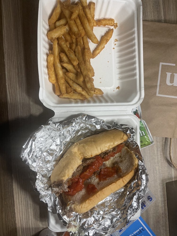 Sal's on Fifth