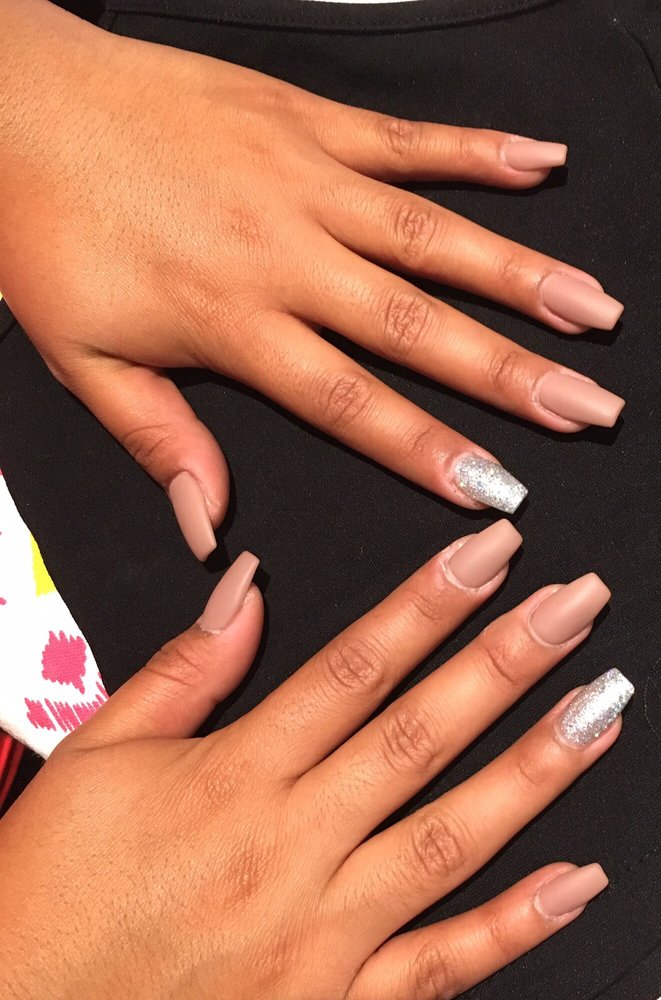 Coffin shape acrylics in 418 Butternut Squash in matte for 40